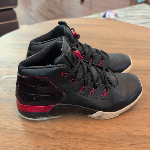 Nike Air Jordan 17 XVII Retro Bulls Bred Black Red 832816-001 Mens Sz 10.5 Rare - Picture 3 of 5